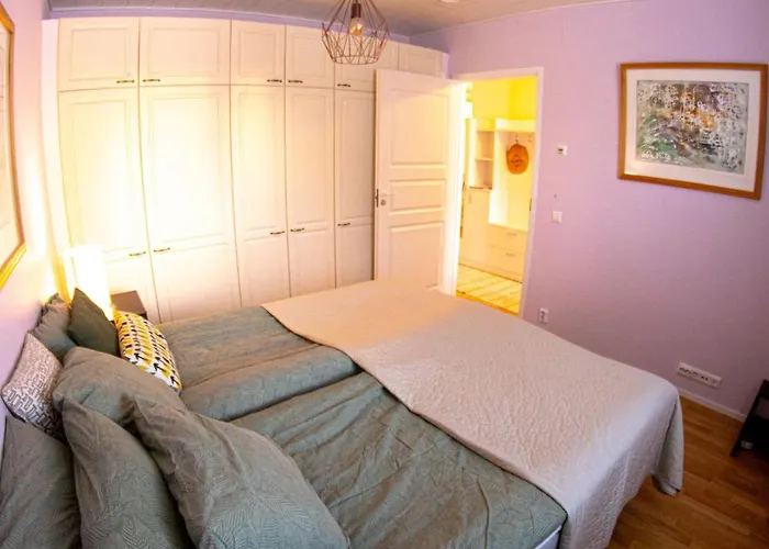 Quiet With Sauna Near Santas Village アパート *