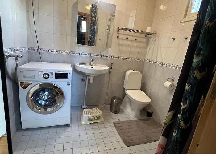 Quiet With Sauna Near Santas Village アパート