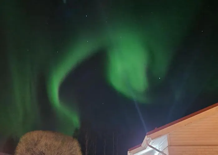 Quiet With Sauna Near Santas Village アパート